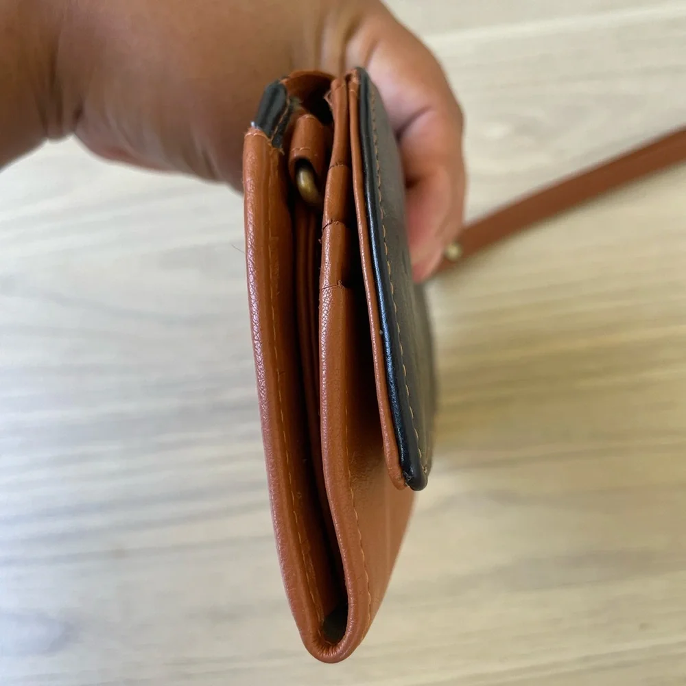 Rogue Black and Brown Leather Wristlet